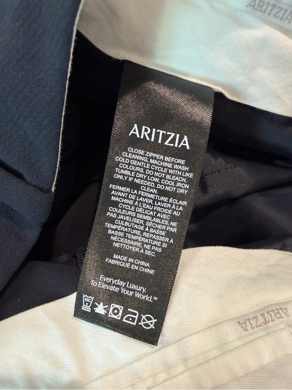 Aritzia The Effortless Pant Crepette Navy Blue Size 4 High Waisted Wide Leg - Picture 6 of 7